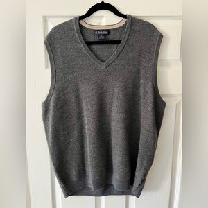 Brooks Brothers Extra Fine Italian Marino Sweater Vest, XL – Men’s